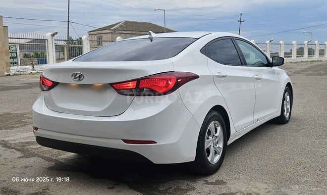 Hyundai Elantra 2015, 255,886 km - 1.8 л - Bakı