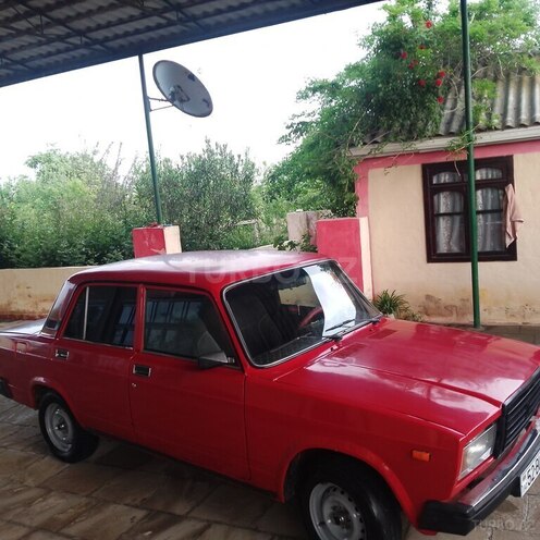LADA (VAZ) 2107 1996, 60,000 km - 1.6 l - Salyan