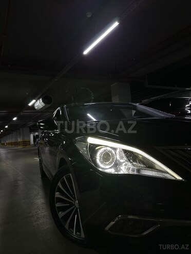 Hyundai Grandeur-17