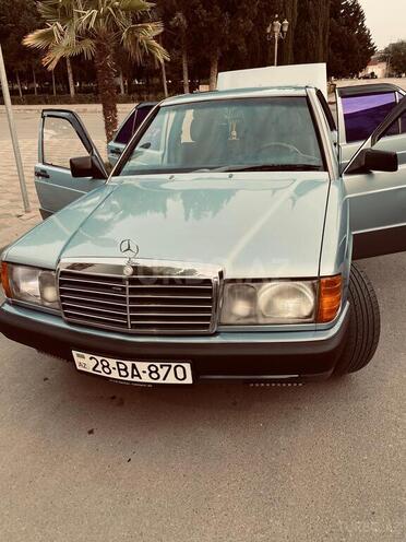 Mercedes 190 1990, 395,833 km - 2.0 л - Yevlax