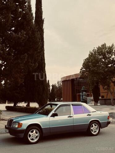 Mercedes 190 1990, 395,833 km - 2.0 л - Yevlax