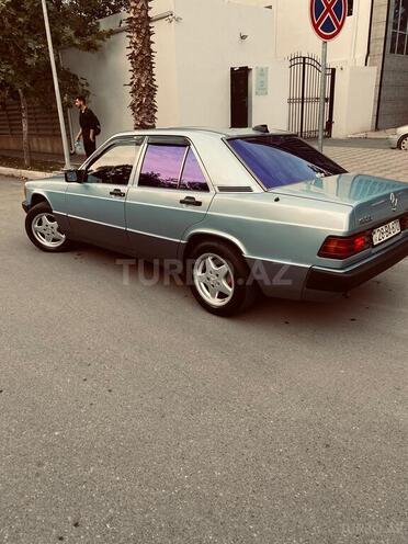Mercedes 190 1990, 395,833 km - 2.0 л - Yevlax