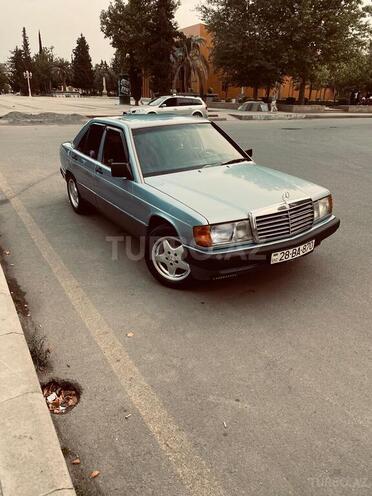 Mercedes 190 1990, 395,833 km - 2.0 л - Yevlax
