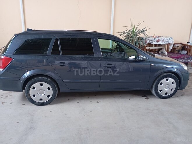Opel Astra 2006, 260,000 km - 1.4 l - Şəmkir