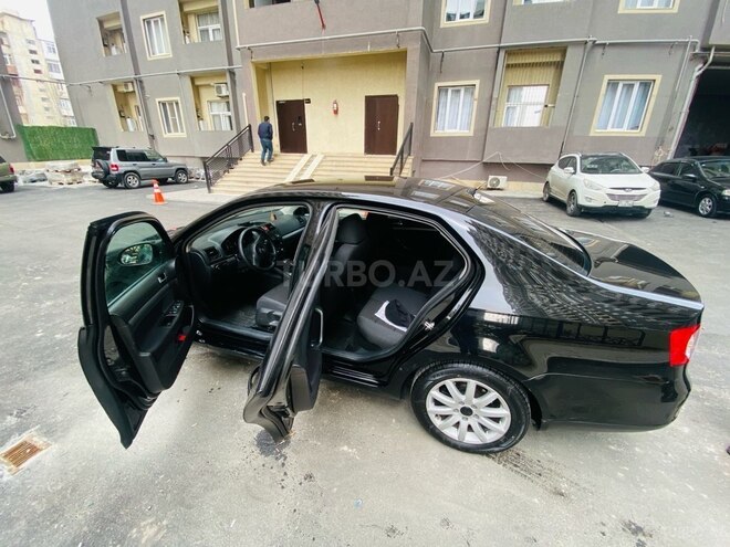 Volkswagen Jetta 2011, 270,000 km - 1.6 l - Bakı