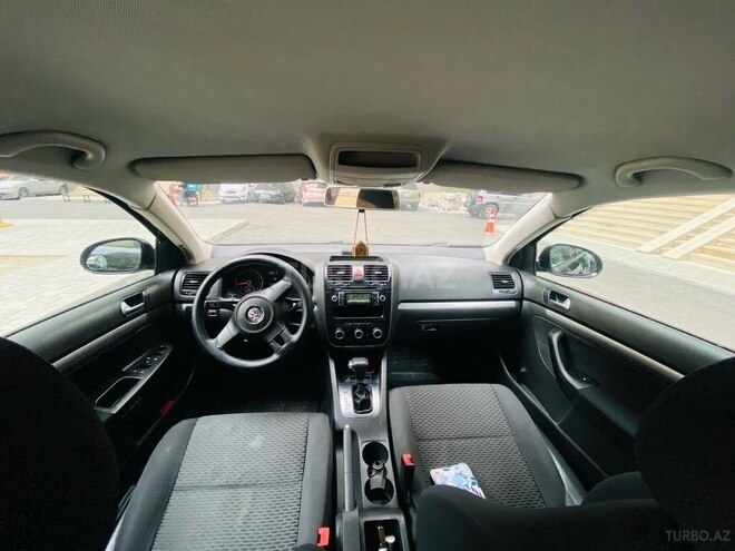 Volkswagen Jetta 2011, 270,000 km - 1.6 l - Bakı