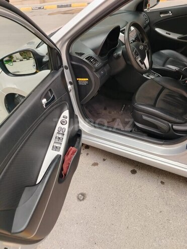 Hyundai Accent 2012, 212,000 km - 1.6 l - Bakı