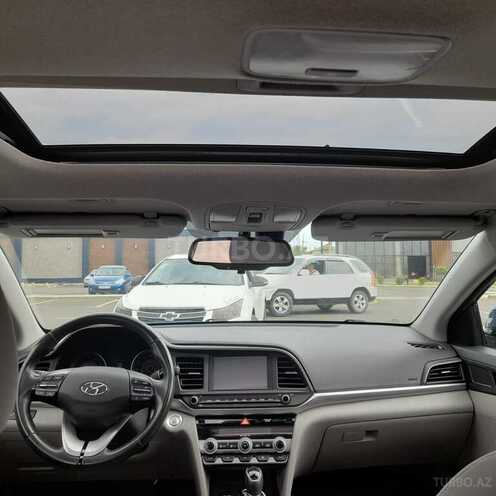 Hyundai Elantra 2019, 58,000 km - 2.0 l - Bakı