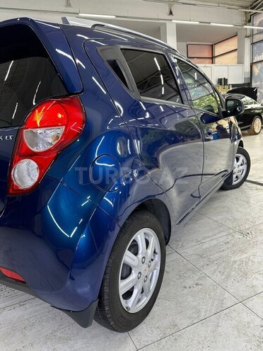 Chevrolet Spark-10