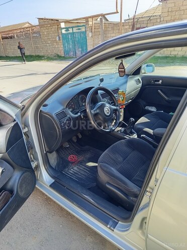 Volkswagen Bora 2000, 218,000 km - 1.6 l - Bakı