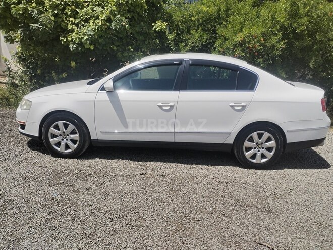 Volkswagen Passat 2005, 139,000 km - 2.0 l - Gəncə