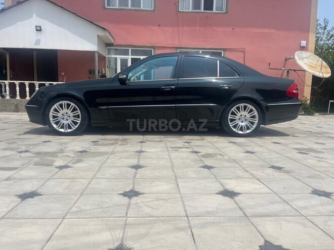 Mercedes E 240 2003, 265,984 km - 2.6 l - Bakı