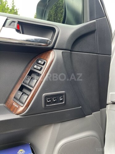 Toyota Land Cruiser Prado 2013, 220,000 km - 3.0 l - Bakı