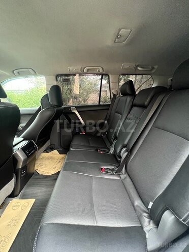 Toyota Land Cruiser Prado 2011, 180,000 km - 2.7 l - Bakı