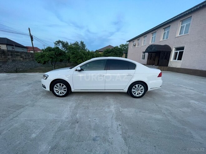Volkswagen Passat 2014, 120,300 km - 1.8 l - Lənkəran