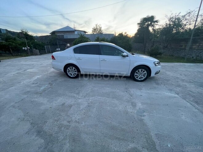 Volkswagen Passat 2014, 120,300 km - 1.8 l - Lənkəran