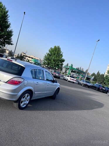 Opel Astra 2006, 347,300 km - 1.3 l - Samux