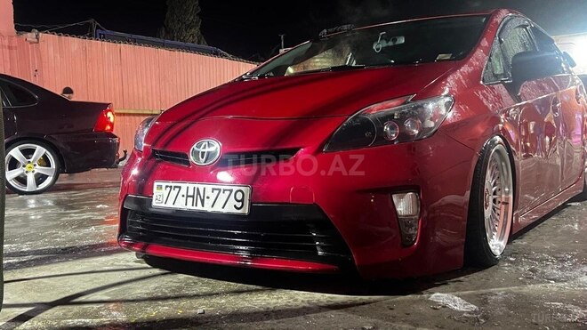 Toyota Prius-7