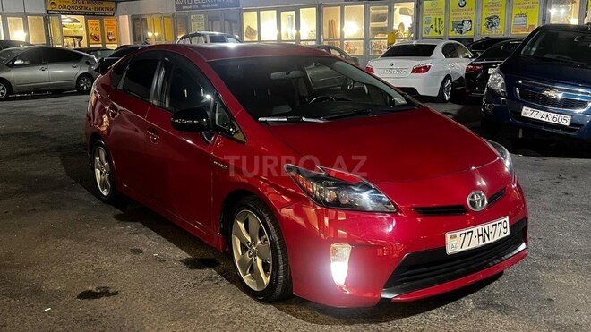 Toyota Prius-5