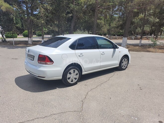 Volkswagen Polo 2018, 99,500 km - 1.6 л - Bakı
