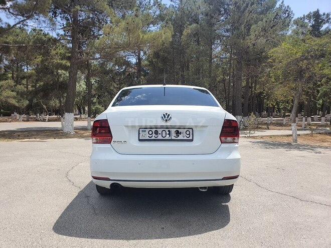 Volkswagen Polo 2018, 99,500 km - 1.6 л - Bakı