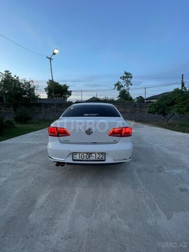 Volkswagen Passat 2014, 120,300 km - 1.8 l - Lənkəran