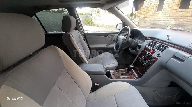 Mercedes E 240 2000, 301,000 km - 2.4 l - Kürdəmir