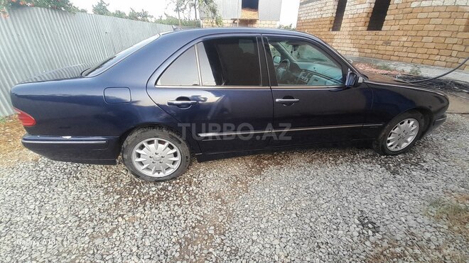 Mercedes E 240 2000, 301,000 km - 2.4 l - Kürdəmir