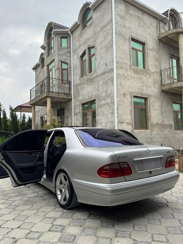 Mercedes E 220 d 2001, 250,000 km - 2.2 l - Bakı