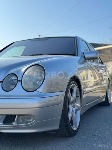Mercedes E 220 d 2001, 250,000 km - 2.2 l - Bakı