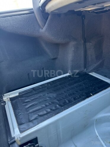 Mercedes E 220 d 2001, 250,000 km - 2.2 l - Bakı