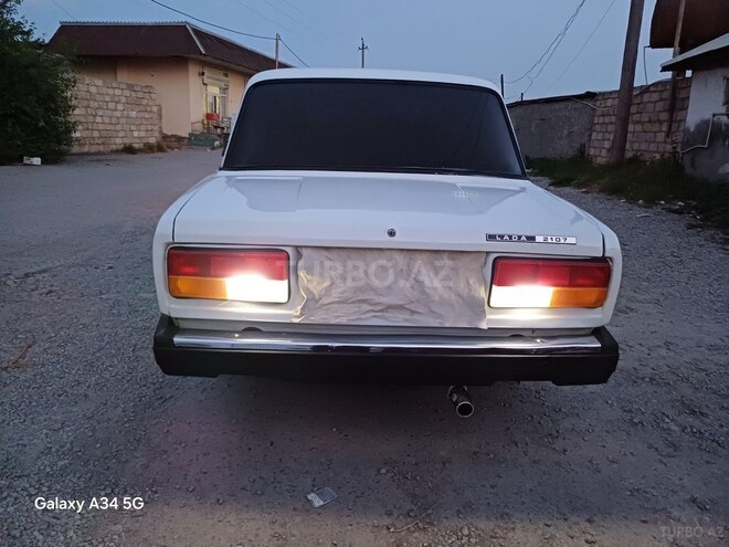LADA (VAZ) 2107 2006, 65,985 km - 1.6 l - Ucar