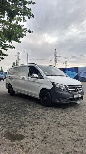 Mercedes Vito 114 2018, 206,000 km - 2.2 l - Bakı