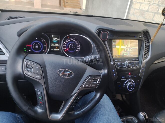 Hyundai Santa Fe 2014, 180,000 km - 2.0 л - Yevlax