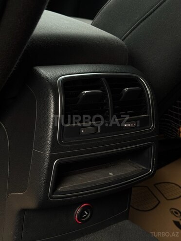 Audi A6 2012, 305,000 km - 3.0 л - Bakı