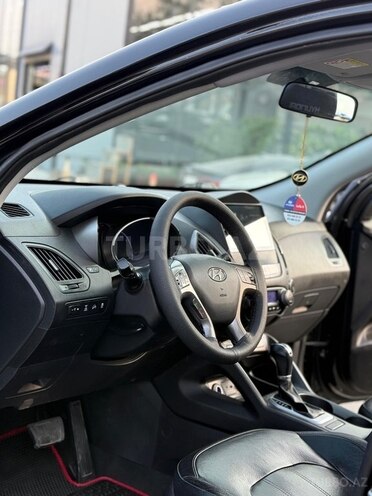 Hyundai ix35-11
