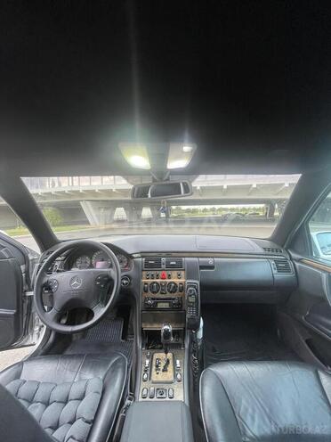 Mercedes E 220 d 2001, 385,732 km - 2.2 л - Bakı
