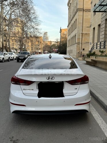 Hyundai Avante 2017, 170,000 km - 1.6 l - Bakı