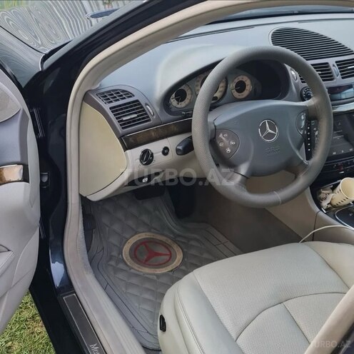 Mercedes E 240 2003, 206,000 km - 2.6 l - Naxçıvan