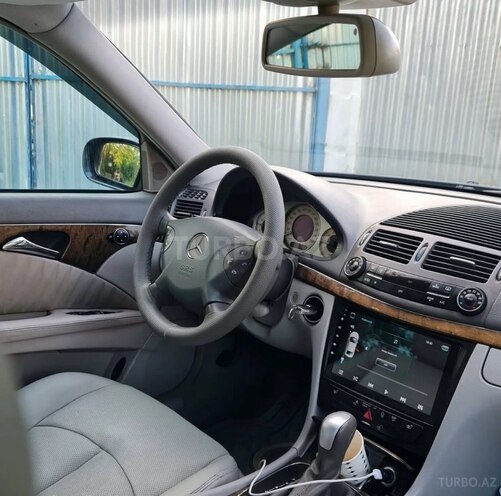 Mercedes E 240 2003, 206,000 km - 2.6 l - Naxçıvan