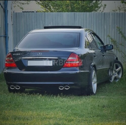 Mercedes E 240 2003, 206,000 km - 2.6 l - Naxçıvan
