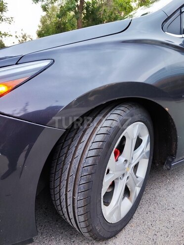 Chevrolet Cruze-11