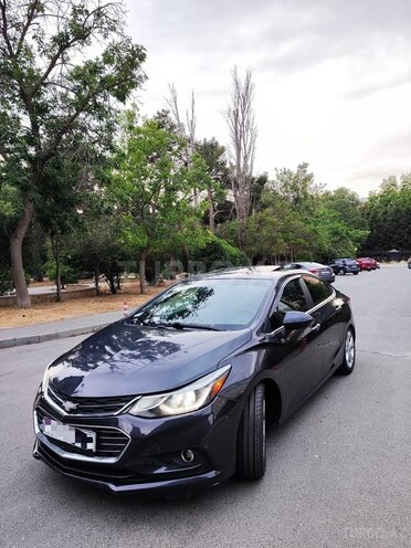 Chevrolet Cruze-1