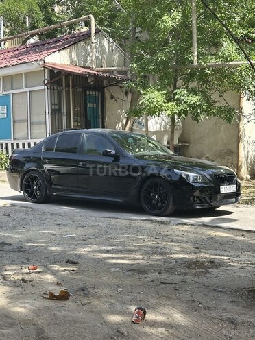 BMW 530 2003, 260,000 km - 3.0 l - Bakı