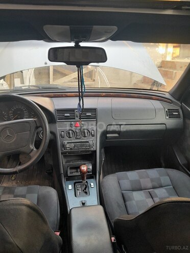 Mercedes C 230 1996, 586,247 km - 2.3 l - Bakı