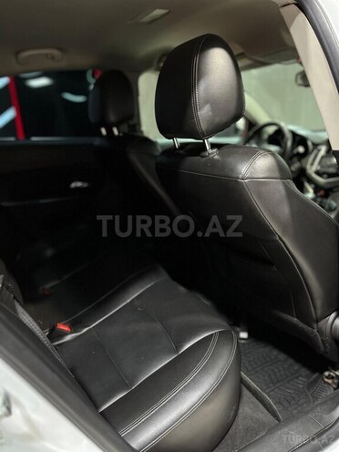 Chevrolet Cruze-19