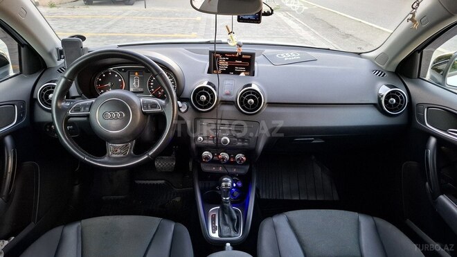 Audi A1-5