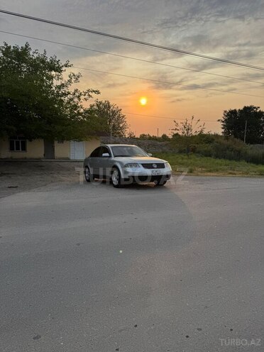 Volkswagen Passat 2002, 250,000 km - 1.8 л - Şirvan