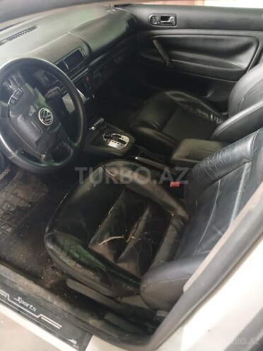 Volkswagen Passat 2003, 250,000 km - 1.8 l - Neftçala