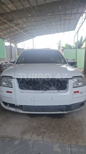 Volkswagen Passat 2003, 250,000 km - 1.8 l - Neftçala